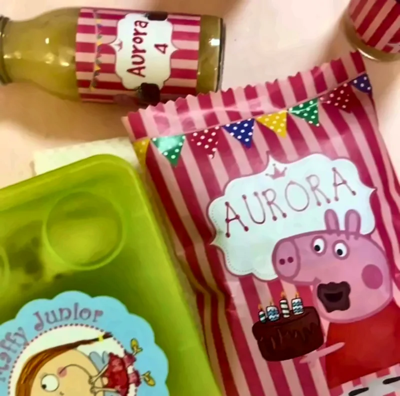 Sacchetto della merenda e bottiglietta personalizzati col nome della festeggiata